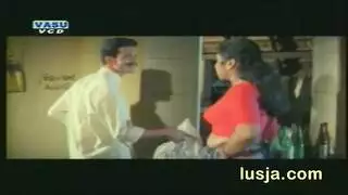 رسوم متحركة سحاقية جامحة مع لعبة جنسية ضخمة في مشهد صريح