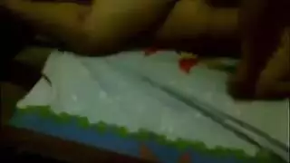 مديرة بيت دعارة تخرج وتصور مشاهد جنسية صريحة