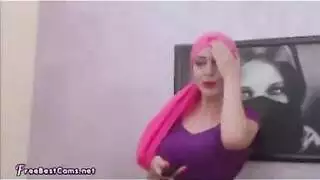 شرقي تعري طوق