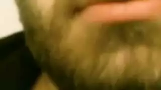 رجل إيطالي يمارس الجنس مع ربة منزل ساخنة بينما زوجها خارج المدينة ويستمتع بها