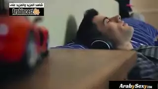 يغتصب مترجمة