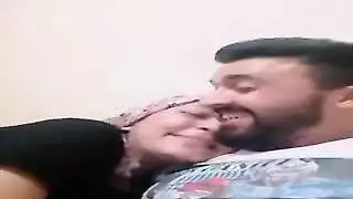 جماع في الحضن مع مص حلمات لا يرحم وأنين