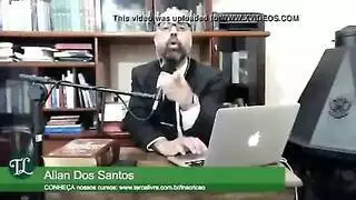 هزاز أصلع يركب