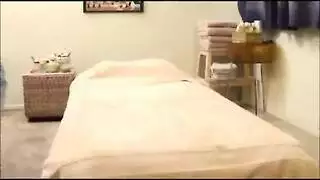 جيلان وقضيب مدلك واحد مشهد إباحي كامل