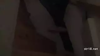 صغيرة الهواة في سن المراهقة يحصل مارس الجنس من الصعب ويحصل نائب الرئيس على الوجه