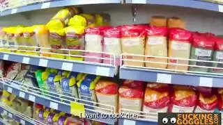 الوقت المفضل للعاهرة الروسية الشرهة: عمليات الجنس الجماعي مع الرفاق