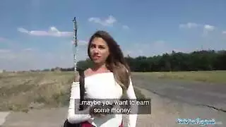 لعبة أثينا الإباحية موصولة لهزات شديدة