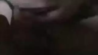 فتاة روسية تتعرض لجنس قوي على الأريكة وتصرخ أثناء النشوة