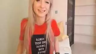 شاب الساحل الشرقي يمارس بقوة بالجوارب، وضعية كلب