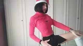 قناة شانتال الإباحية: هز مؤخرة عيد الميلاد بالدانتيل والثونغ