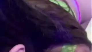 متعة مؤلمة: شرموطة مصرية تتمدد بقضيب ريفي