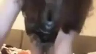 إباحية تركية هاوية: إظهار الثديين ورقصة مثيرة أمام الكاميرا