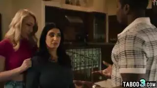 بي بي سي بعل سخيف زوجته جبهة تحرير مورو الإسلامية سارة العربية ولها مثليه ليلي لابو